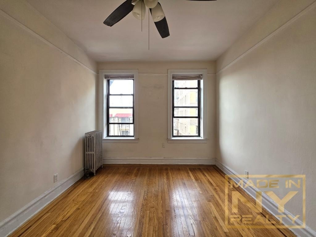 35-07 32nd Street - Photo 4