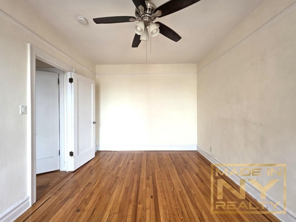 35-07 32nd Street - Photo 5