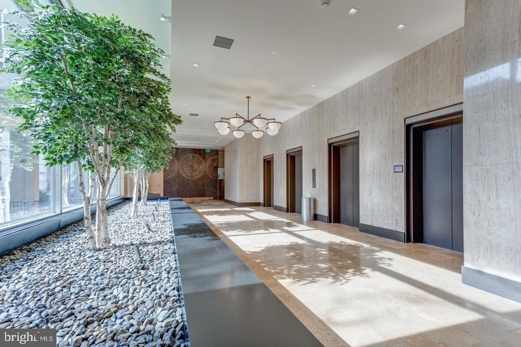 224 W Rittenhouse Square - Photo 5