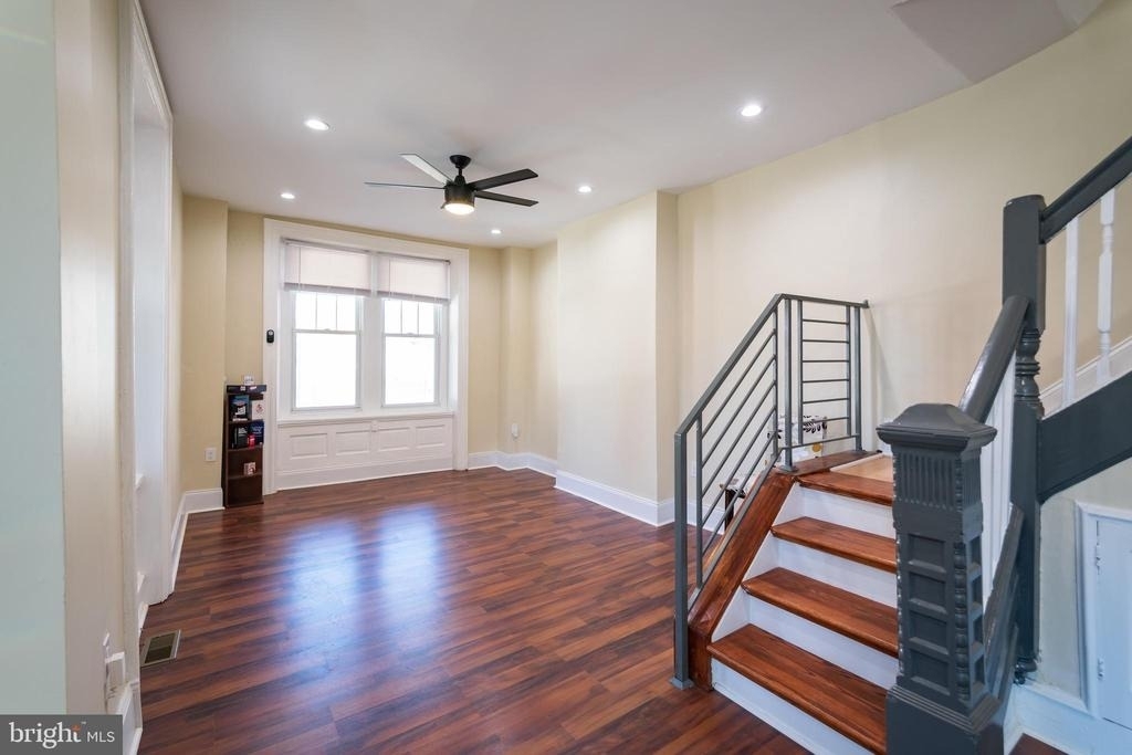 5426 W Jefferson Street - Photo 1