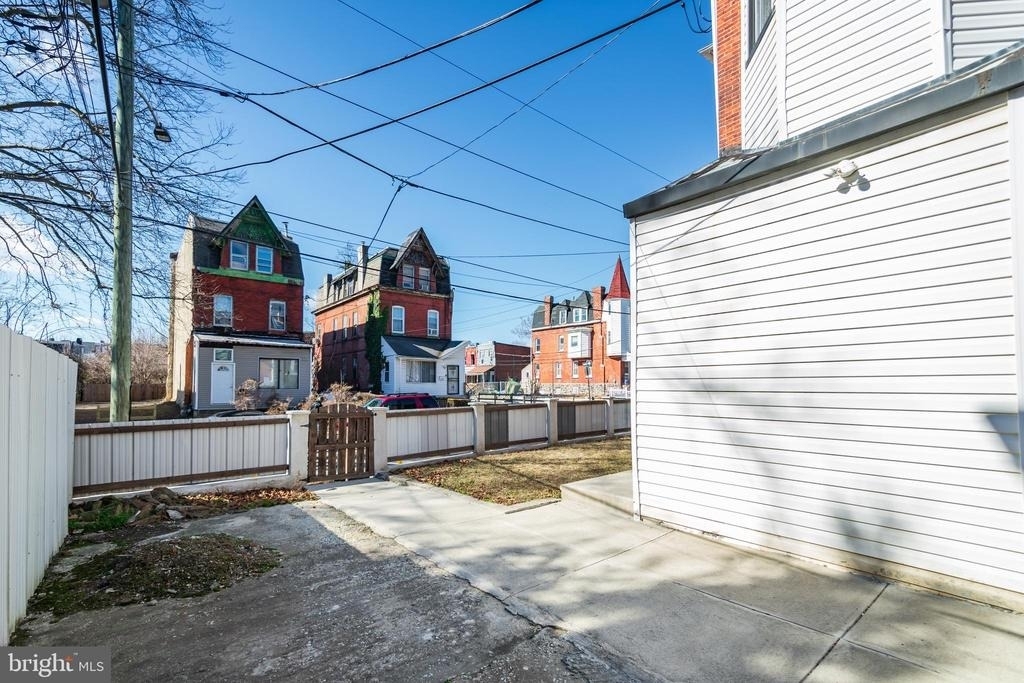 5426 W Jefferson Street - Photo 30