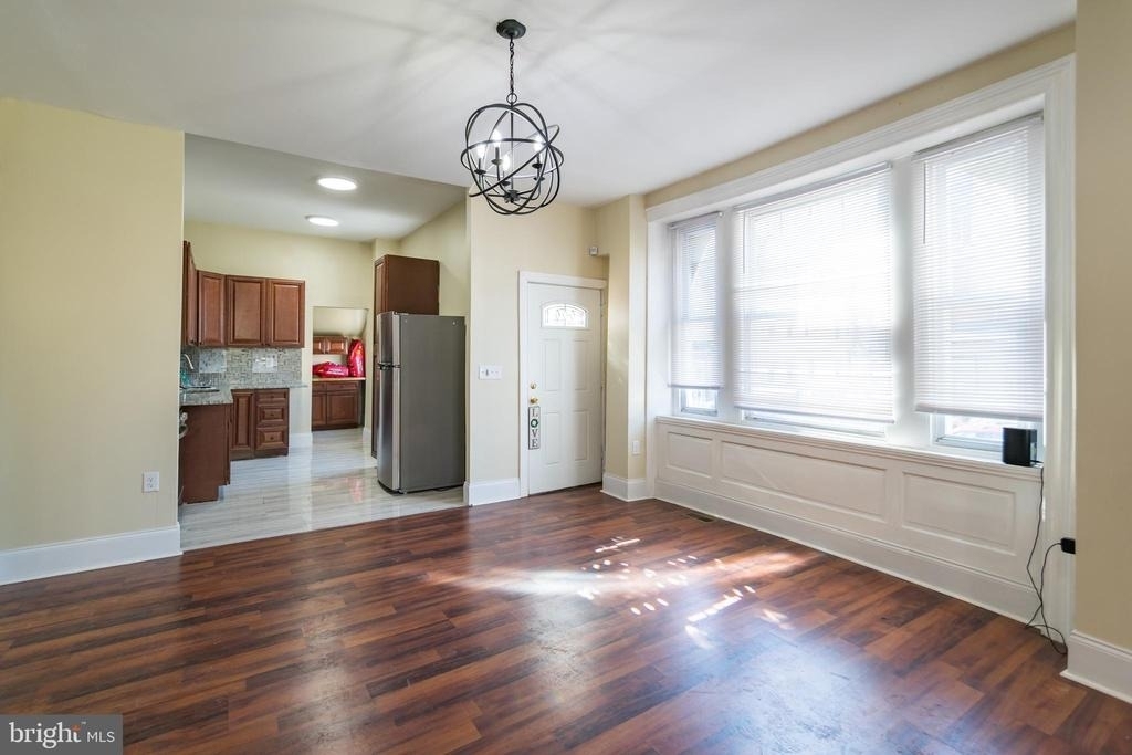 5426 W Jefferson Street - Photo 3
