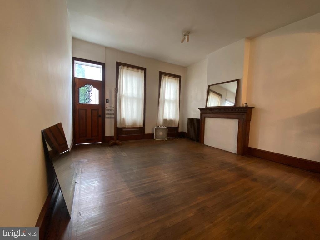 2038 E Dauphin Street - Photo 4