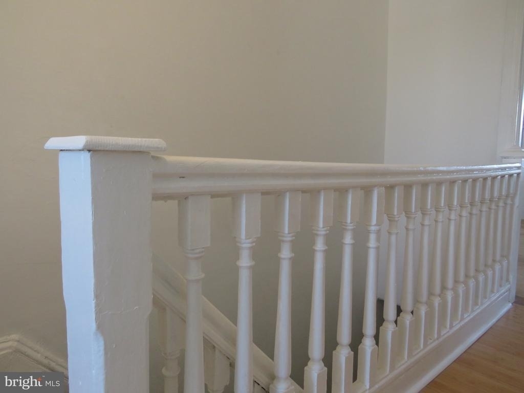 356 E Walnut Lane - Photo 7