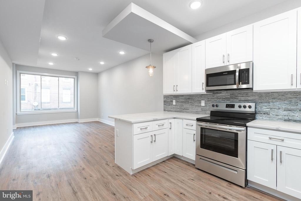 1604 N 6th Street - Photo 0