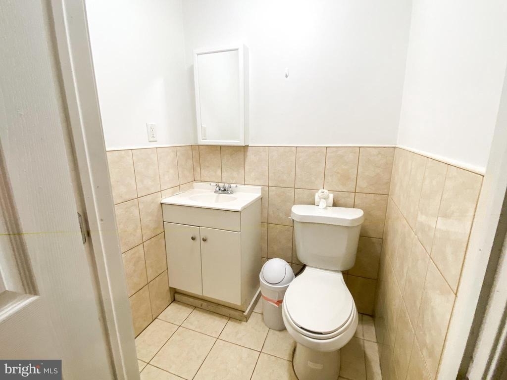 174 W Master Street - Photo 4