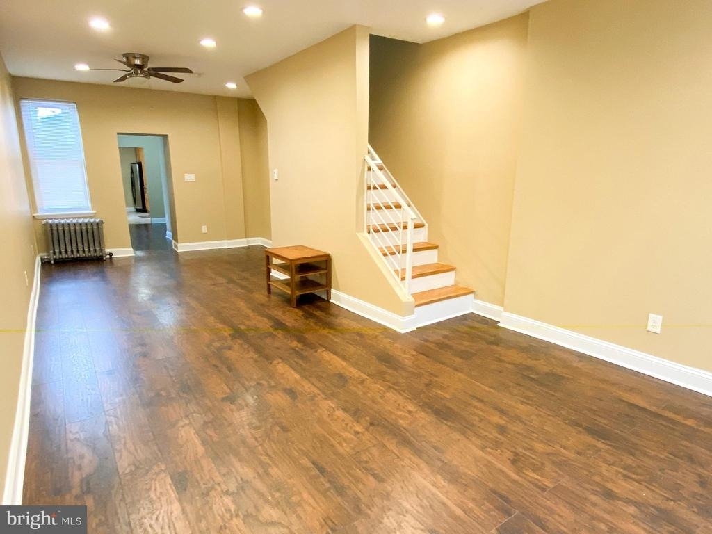 174 W Master Street - Photo 1