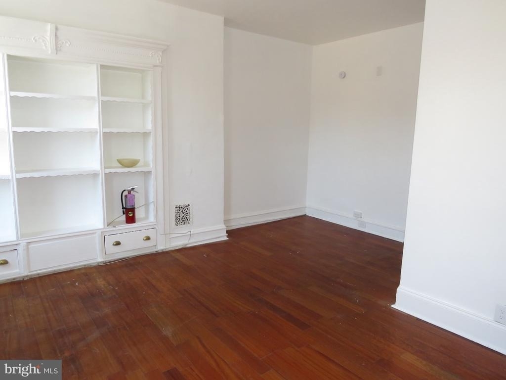 356 E Walnut Lane - Photo 12