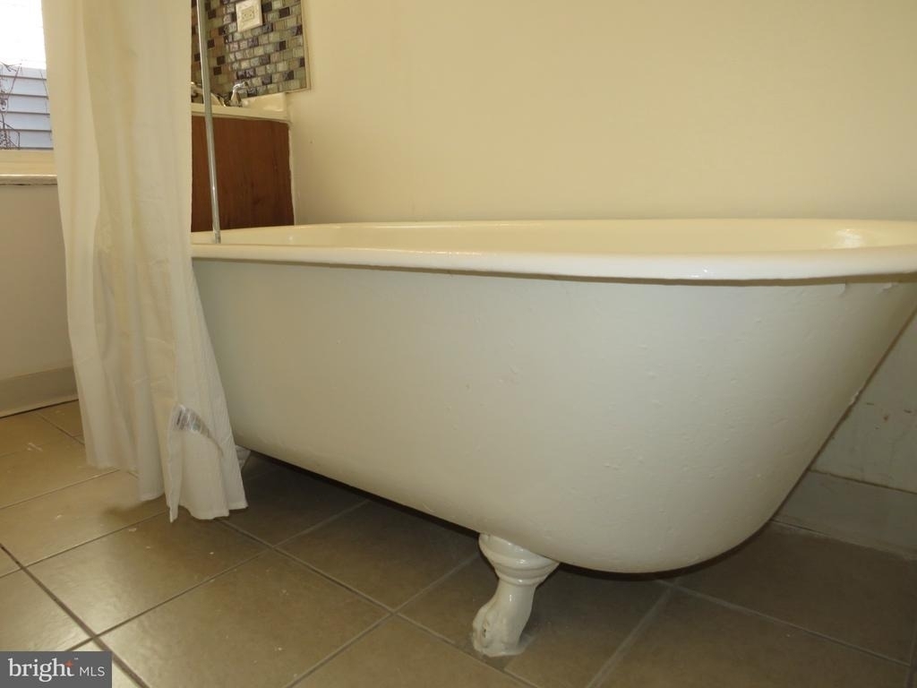 356 E Walnut Lane - Photo 9
