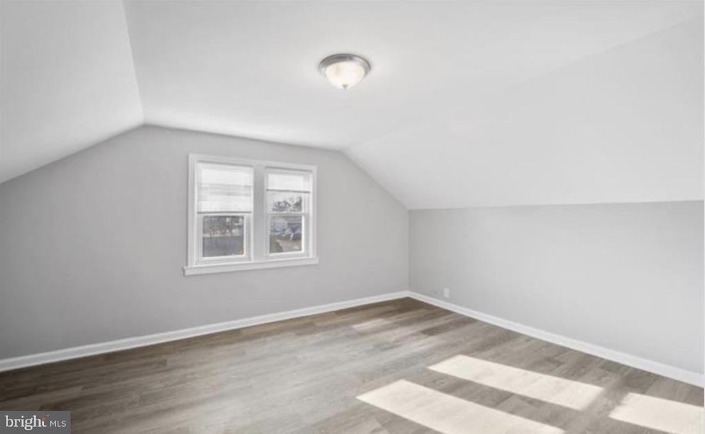 124 Stiles Avenue - Photo 0