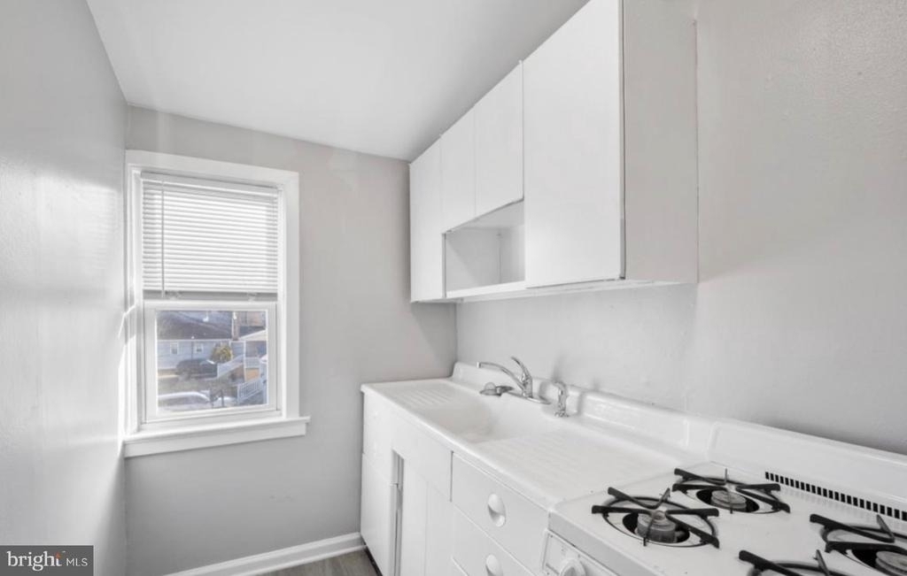 124 Stiles Avenue - Photo 2