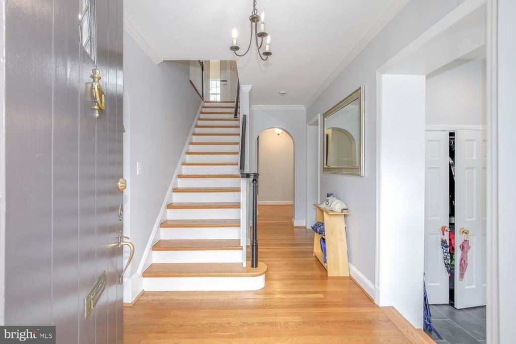 3209 Thornapple Street - Photo 2