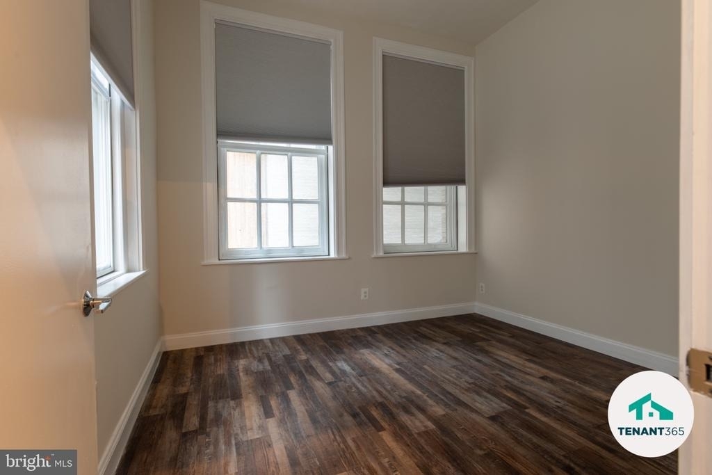 8 E Fayette Street - Photo 5
