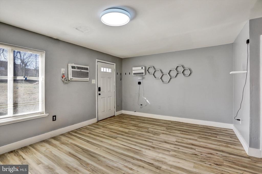 63 Town Pines Court - Photo 4