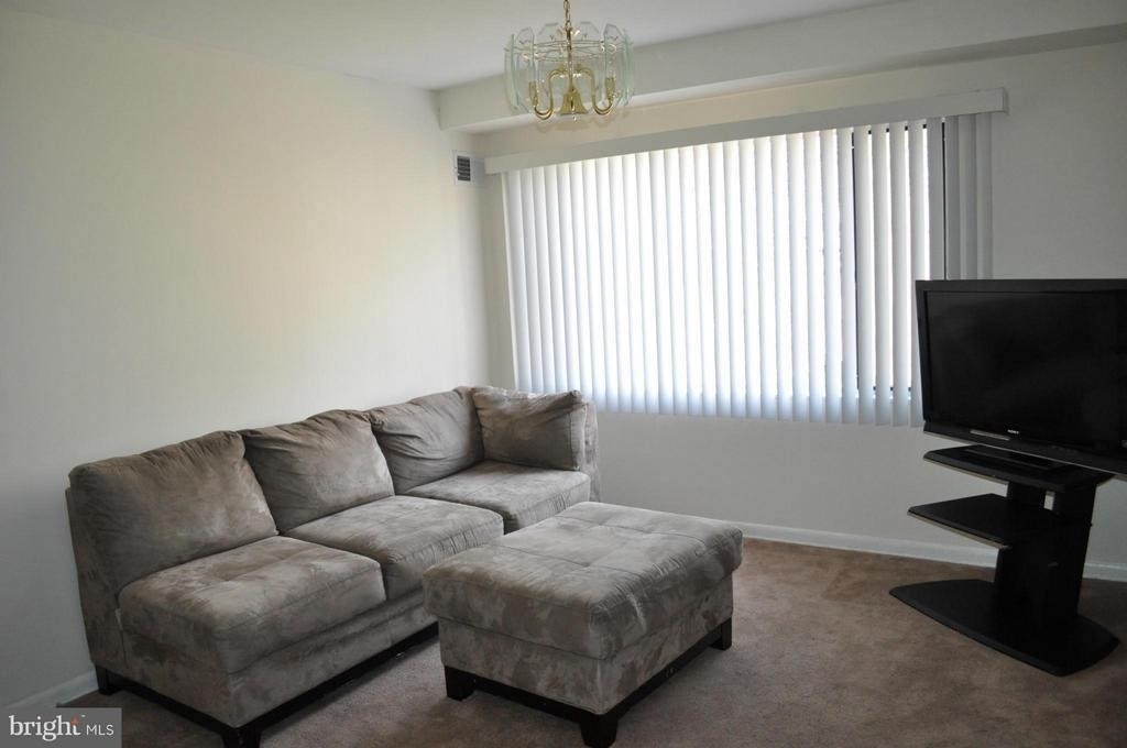 301 Anacostia Road Se - Photo 1