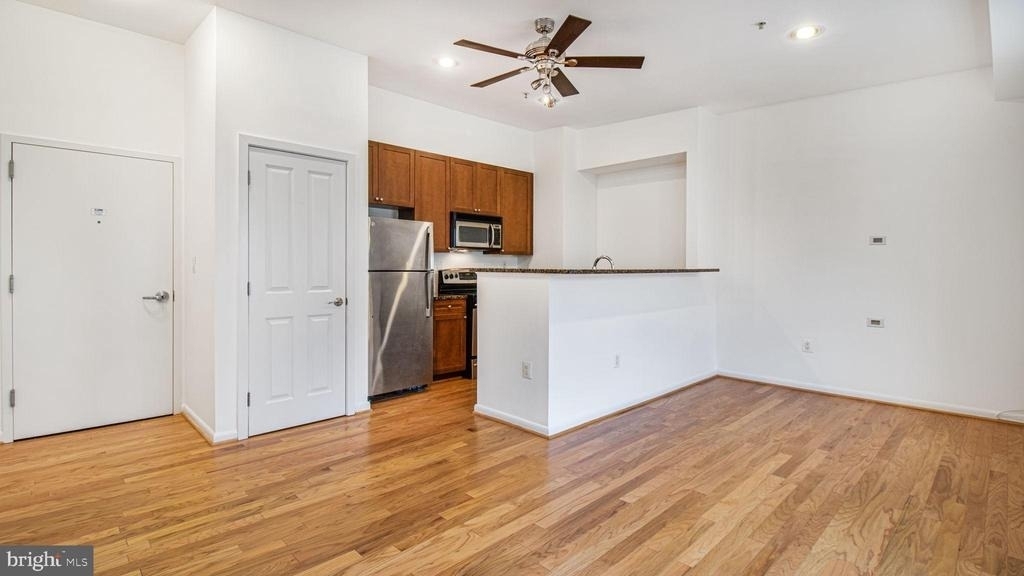 1501 27th Street Se - Photo 1