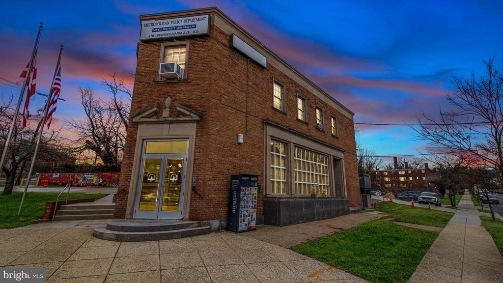1501 27th Street Se - Photo 4