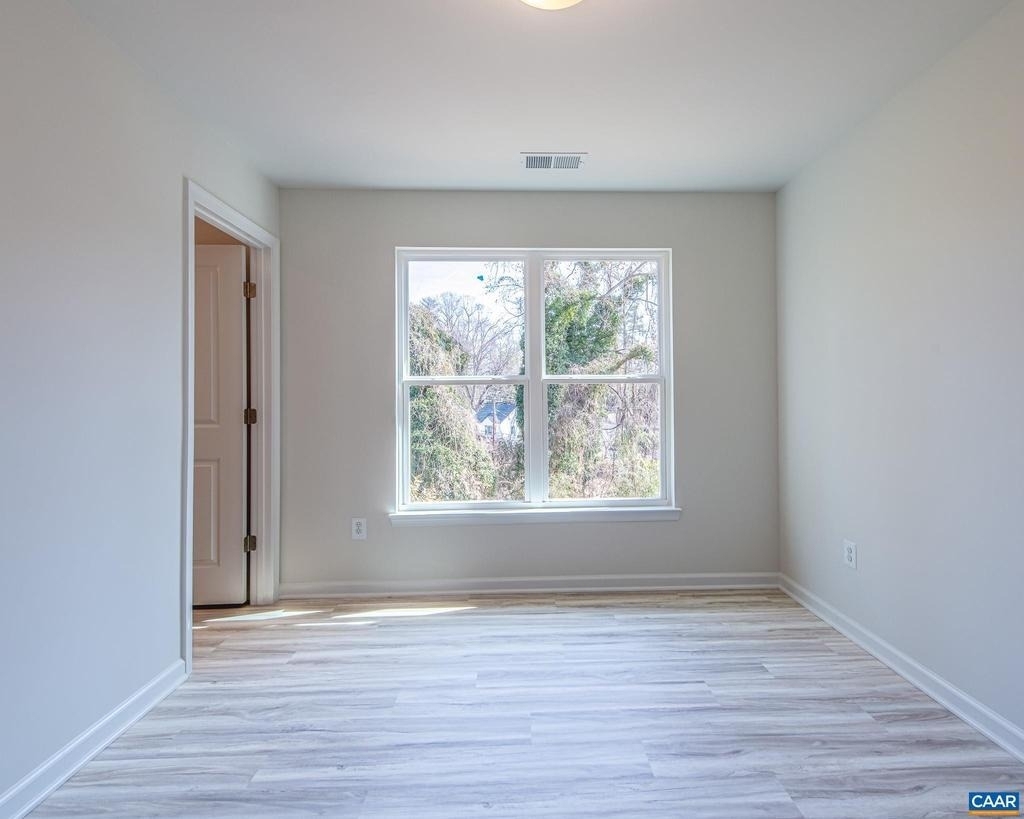 2308 Center Ave - Photo 16