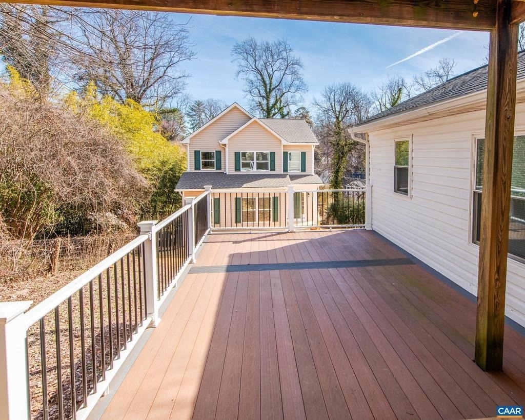 2308 Center Ave - Photo 2