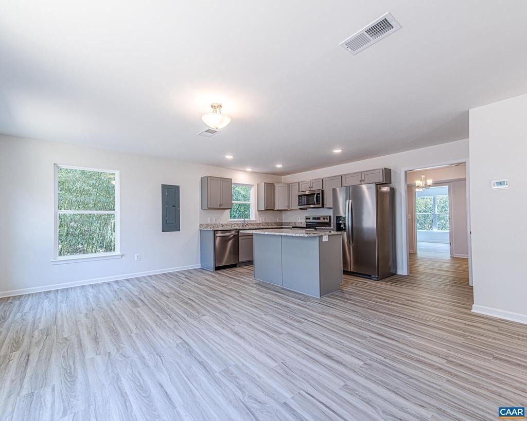 2308 Center Ave - Photo 7