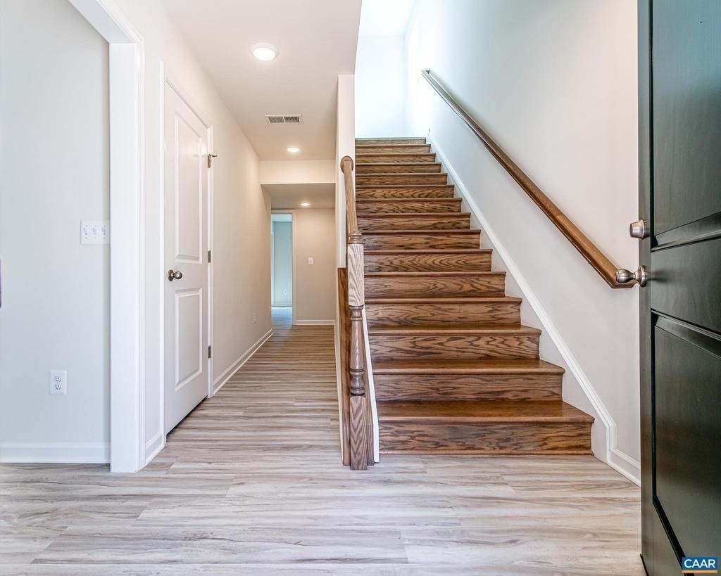 2308 Center Ave - Photo 3
