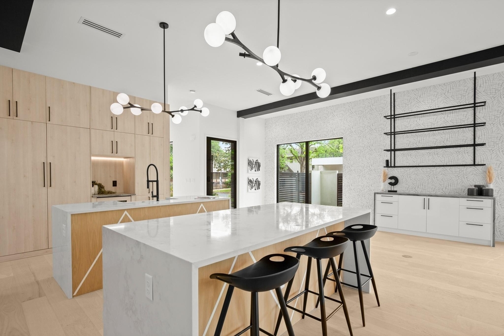 2215 S 3rd St - Photo 10