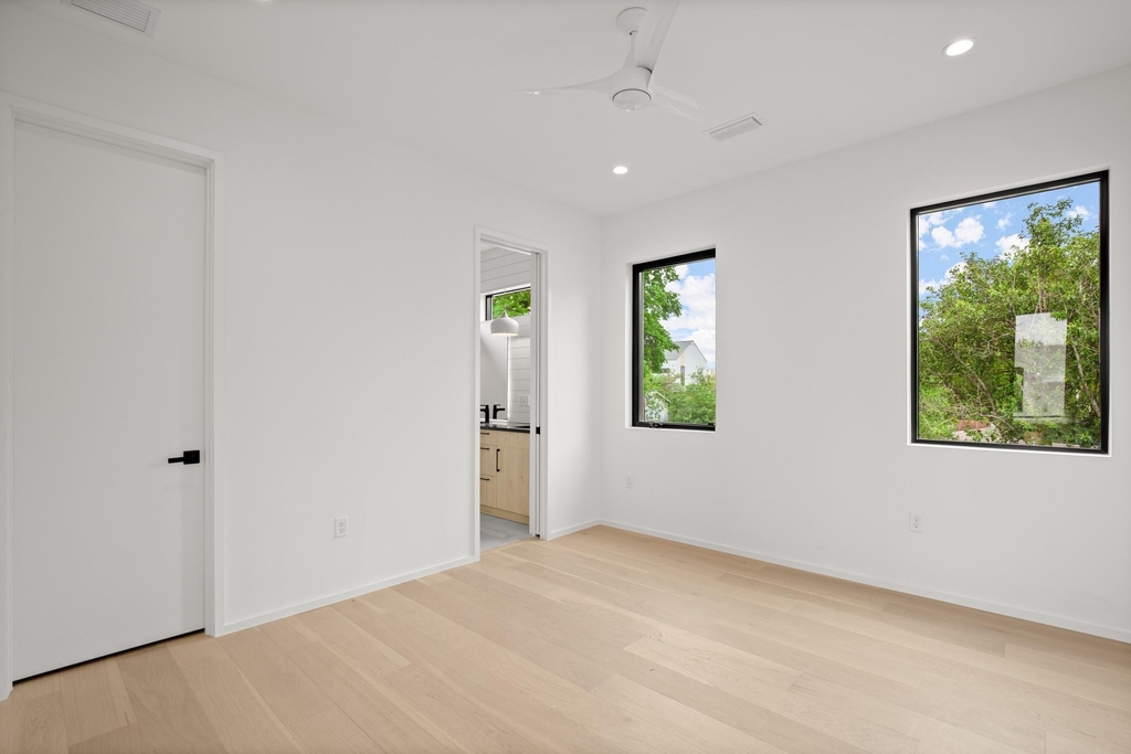 2215 S 3rd St - Photo 28