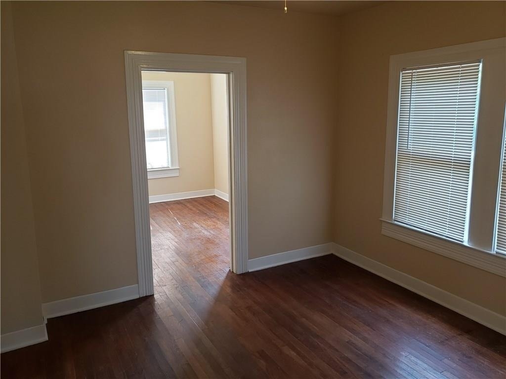 1405 Waller St - Photo 9
