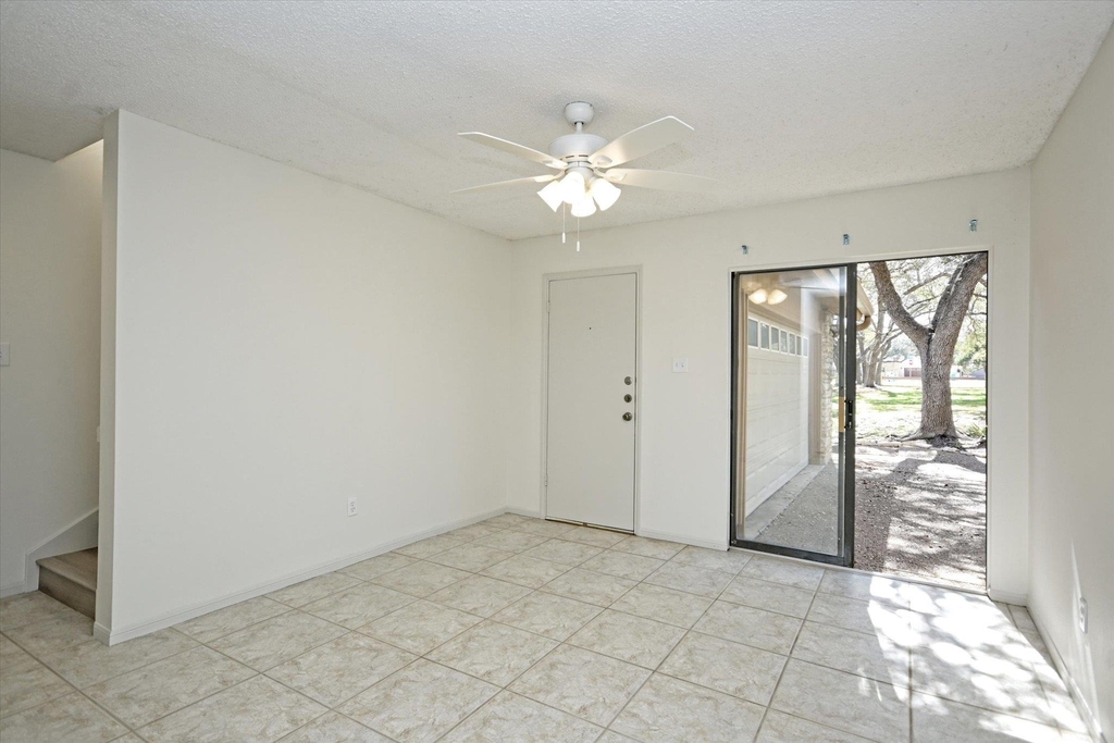 105 Crescent Blf - Photo 8