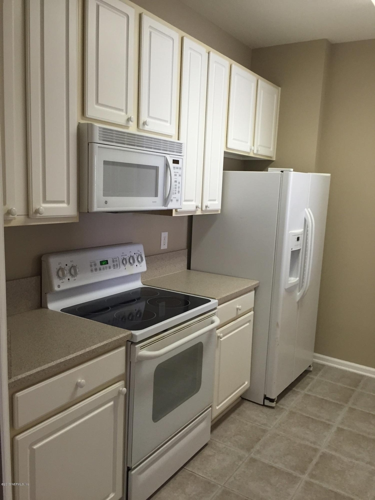 7801 Point Meadows Drive - Photo 4