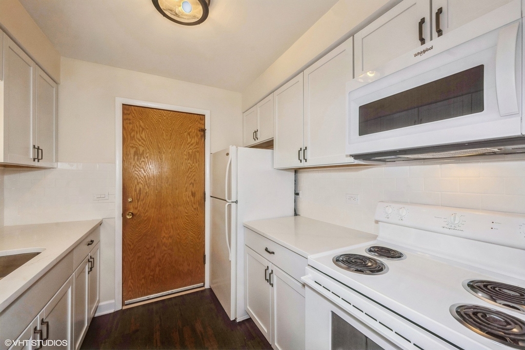 5102 N Leonard Drive - Photo 3
