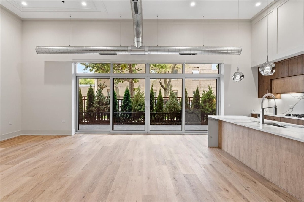 3951 N Wayne Avenue - Photo 5