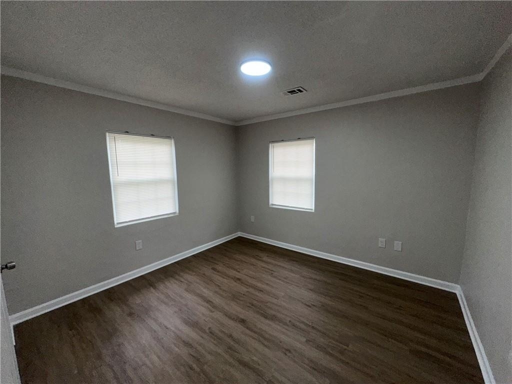 207 South Avenue Se - Photo 4
