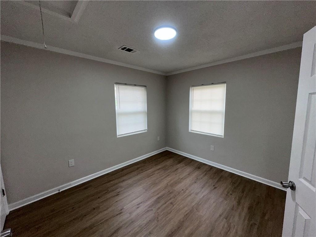 207 South Avenue Se - Photo 6