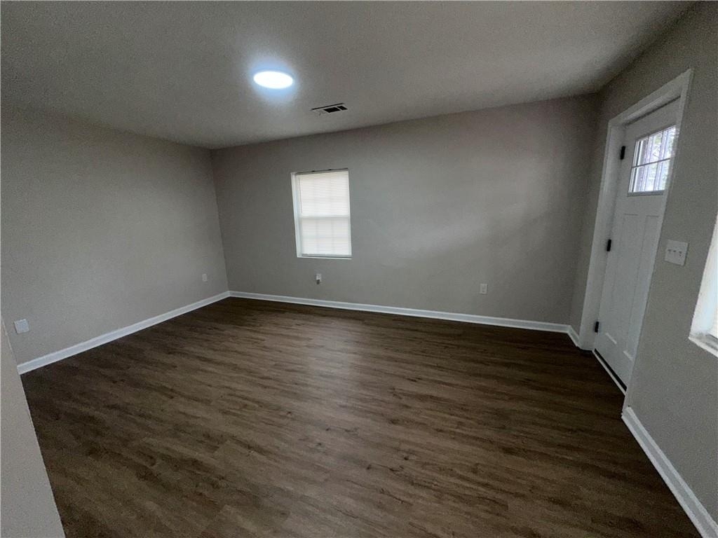 207 South Avenue Se - Photo 5