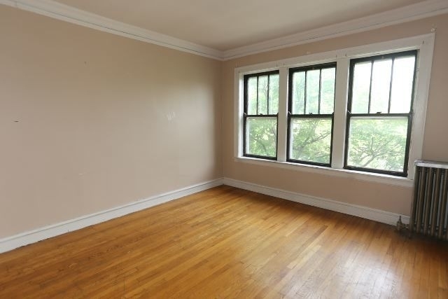 1923 W Winnemac Avenue - Photo 8
