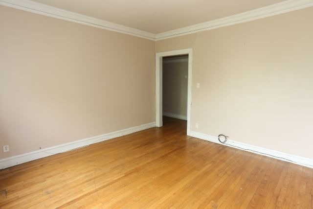 1923 W Winnemac Avenue - Photo 9