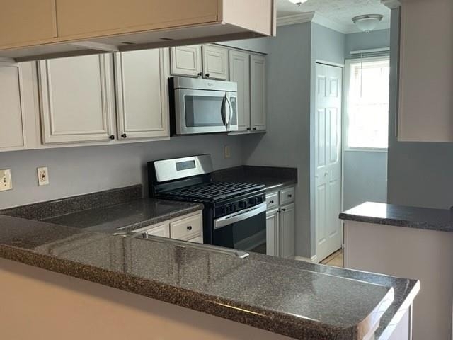 6721 Trafalger Square - Photo 3