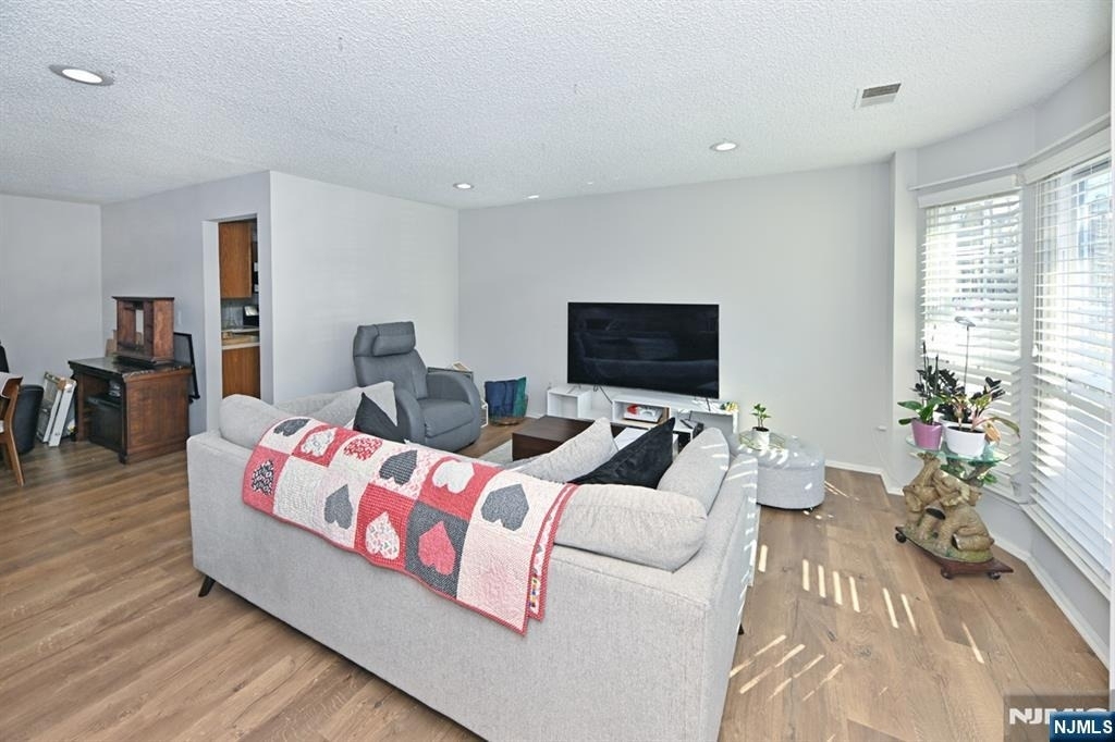250 Larch - Photo 6