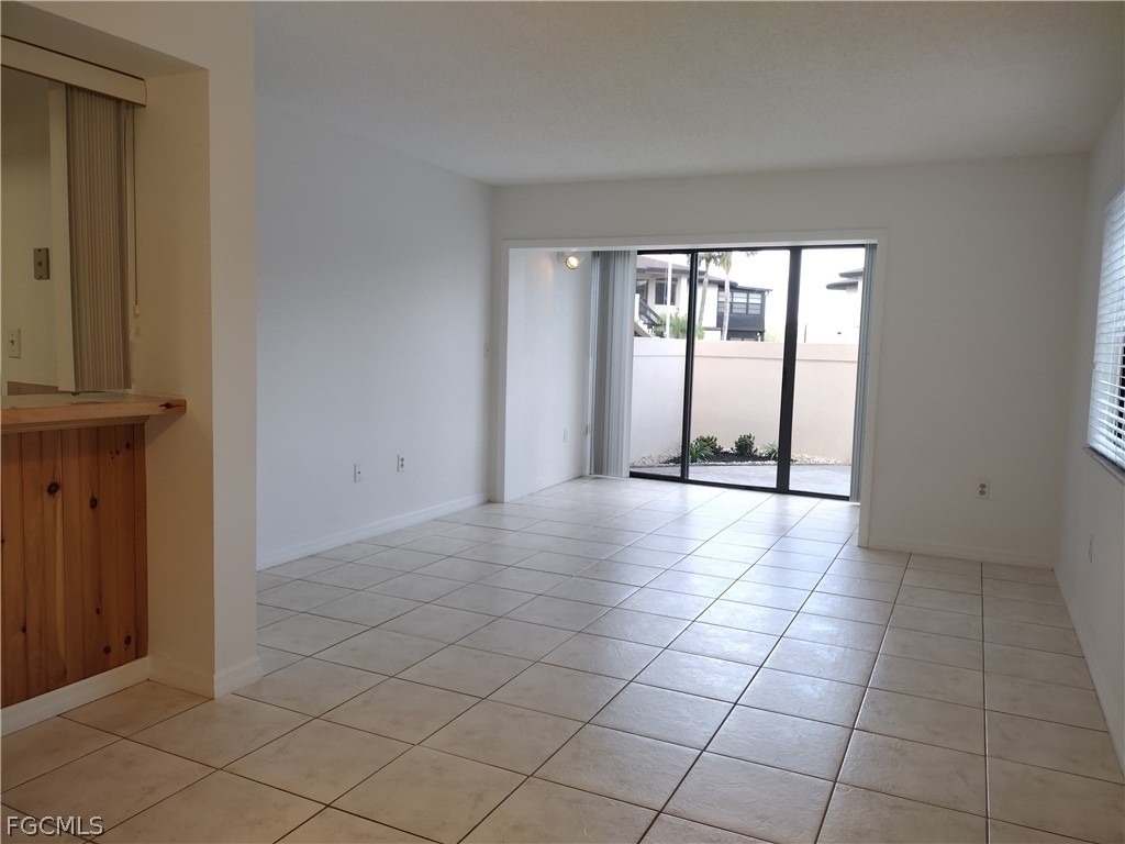 1069 Villa Drive - Photo 5