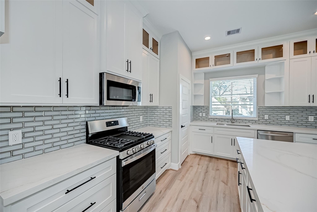 1718 Hardy Street - Photo 10