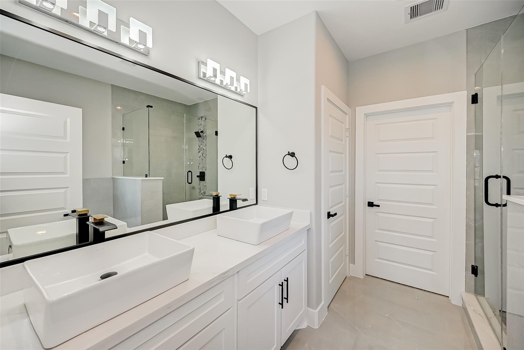 1718 Hardy Street - Photo 18
