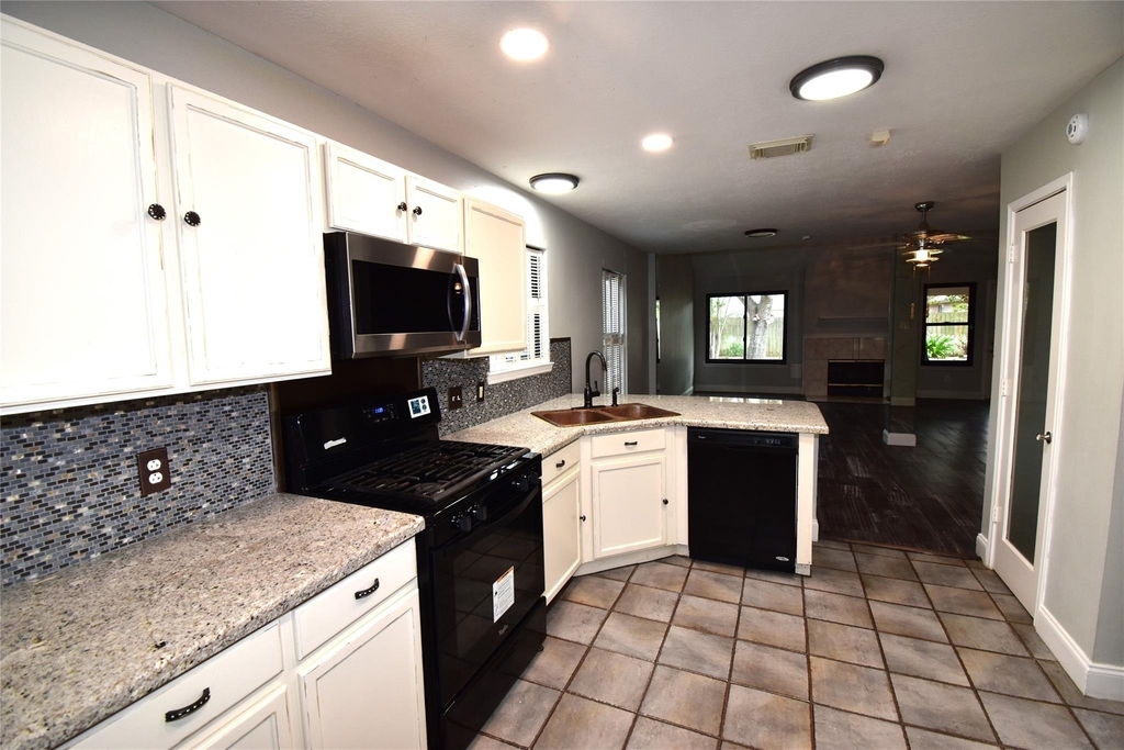 21022 Creek Edge Court - Photo 7
