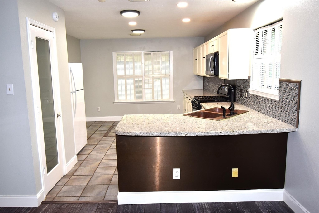 21022 Creek Edge Court - Photo 4