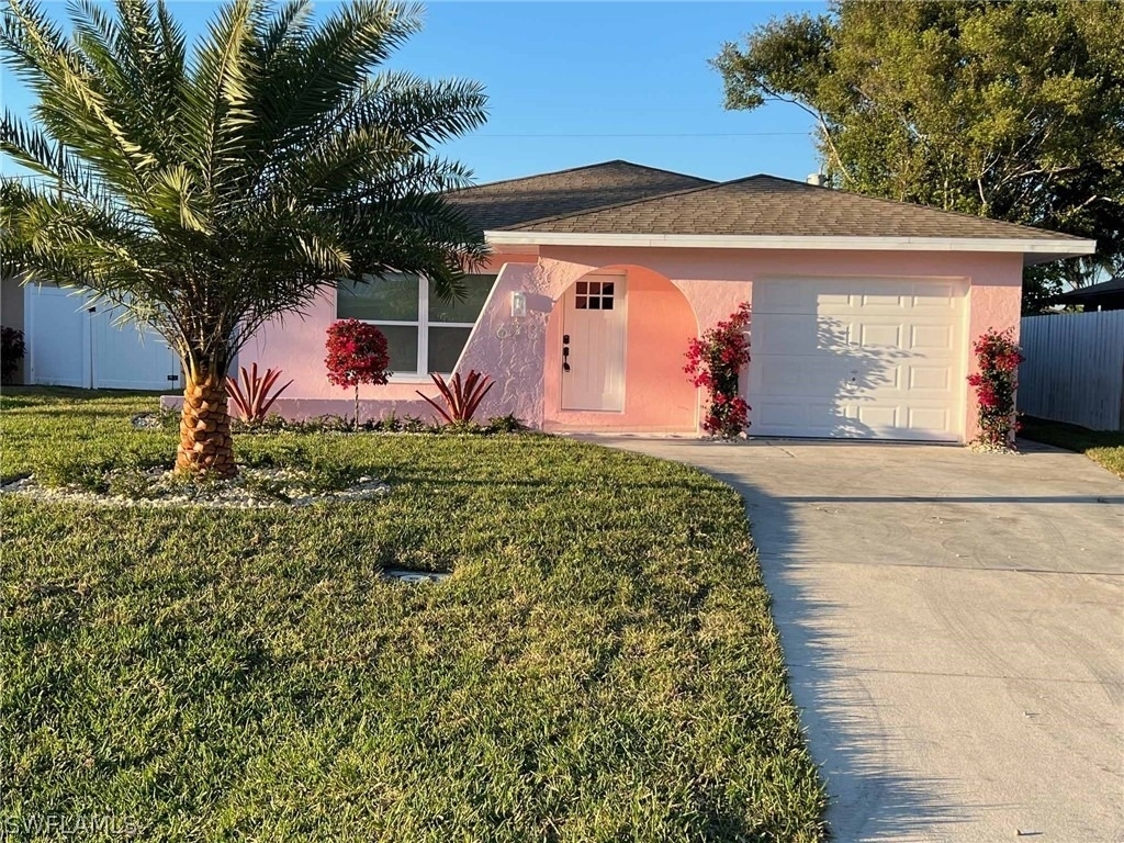 673 107th Avenue N - Photo 1