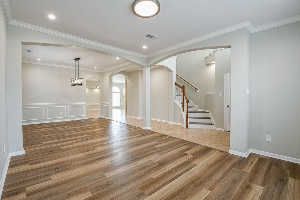 815 Robins Way - Photo 3