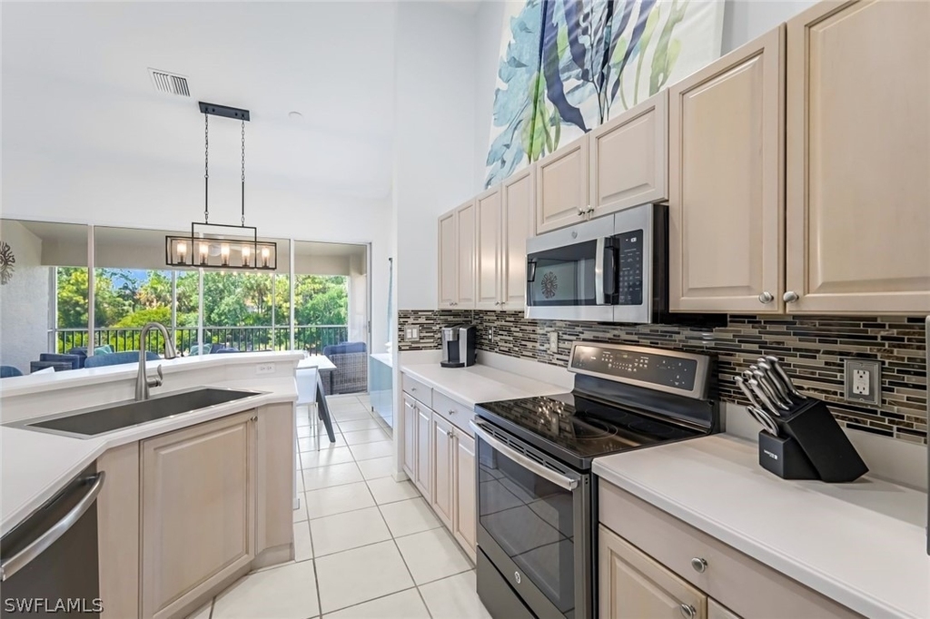 5360 Andover Drive - Photo 9