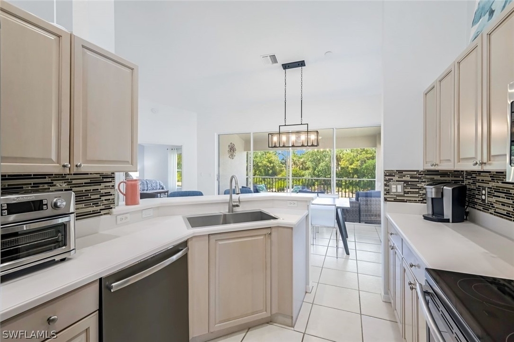 5360 Andover Drive - Photo 8
