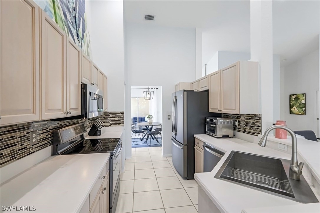 5360 Andover Drive - Photo 10