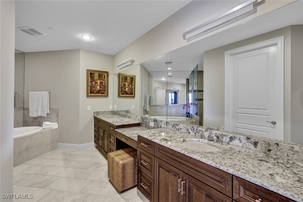 2772 Tiburon Boulevard E - Photo 5